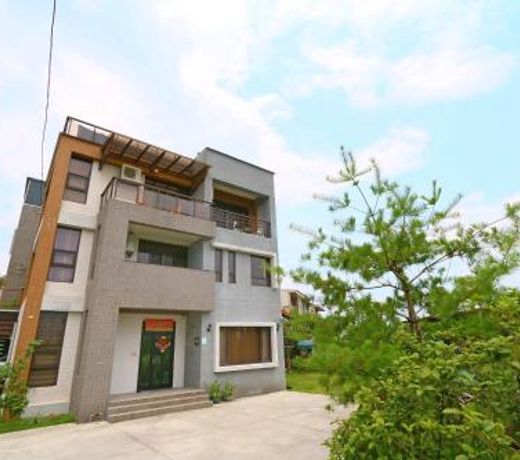 Sakura Love River Bed and Breakfast