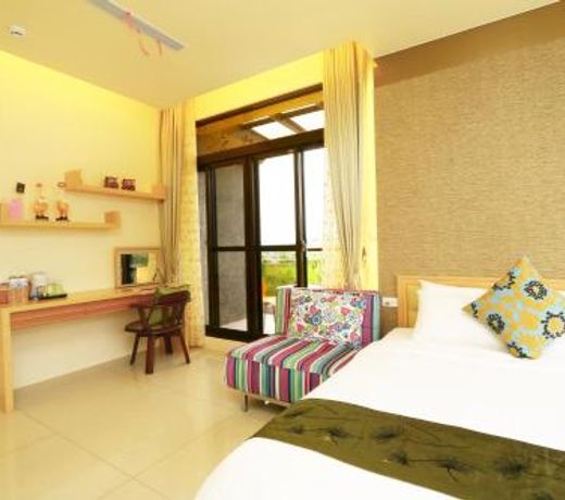Sakura Love River Bed and Breakfast