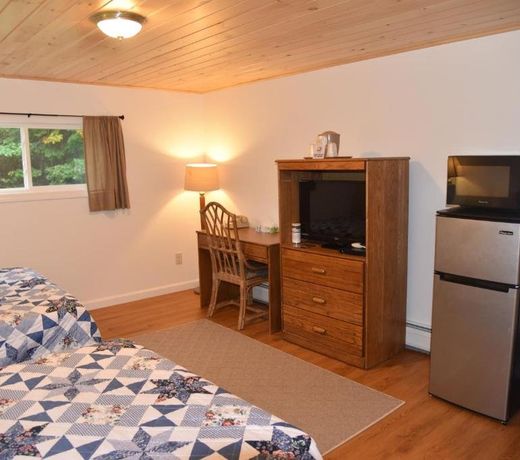 West Bethel Motel