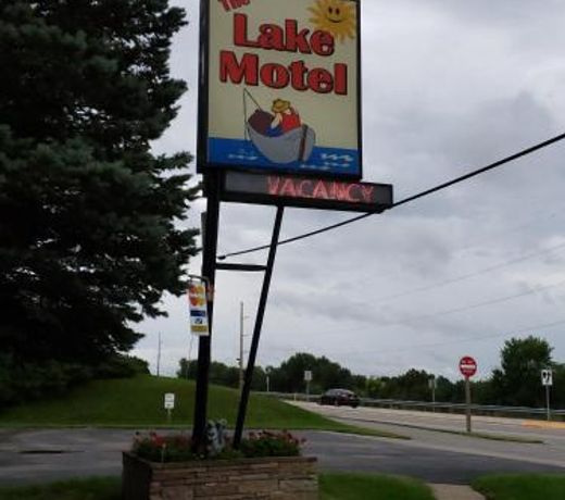 Lake Motel