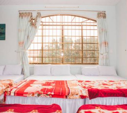 OYO 717 Vuta Hotel