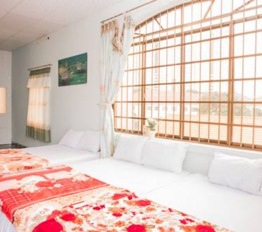 OYO 717 Vuta Hotel