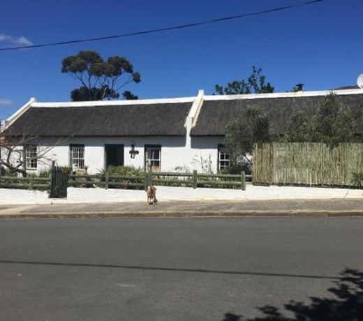 Carneddie Cottage - main