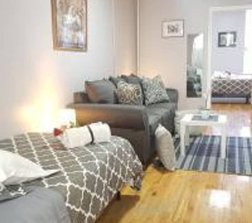 Suite East Side - FREE street parking & wifi