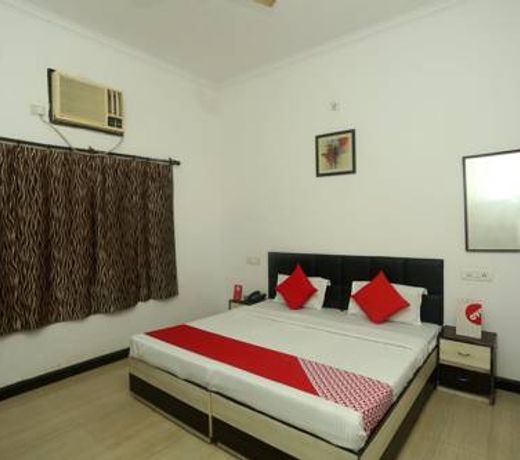 Shree Inn By OYO Rooms