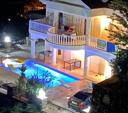 Villa royal