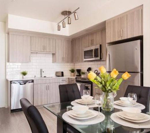 SD Sleek & Stylish Apt