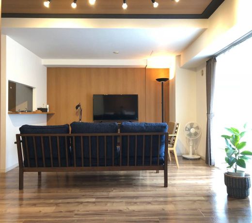 2S4 26  Spacious 2BR apartment, Can enjoy the city