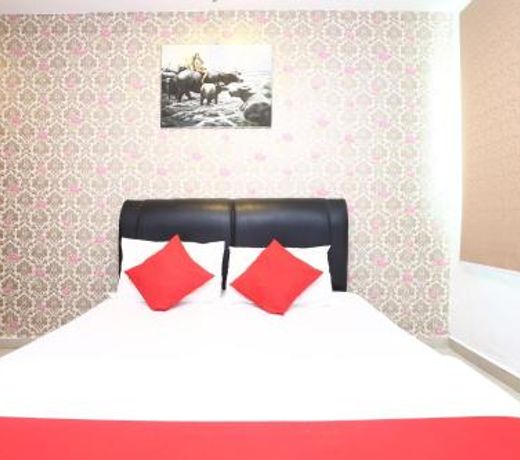 OYO 718 Mr J Hotel Wakaf Che Yeh 1