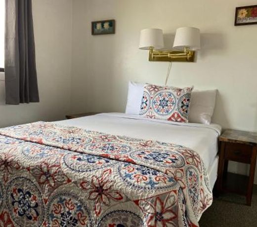 Desert Canyon Inn