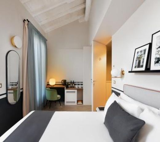 Velvet Grey Boutique Hotel