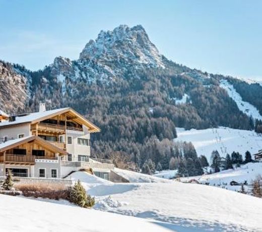 Luxury Chalet Plazola