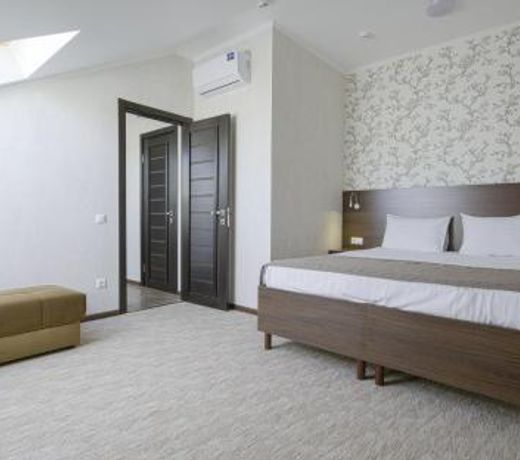 D Hotel