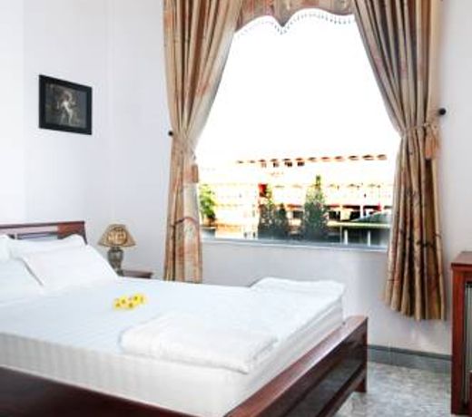 KHÃCH Sáº N PHÃ VANG