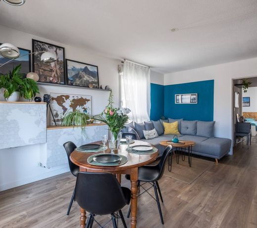 New! Beautiful flat with with nice balcony