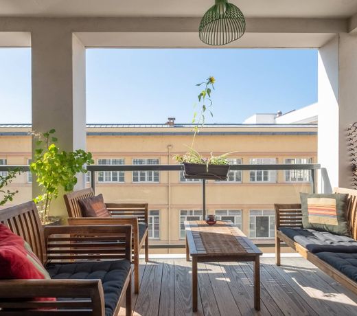 New! Beautiful flat with with nice balcony