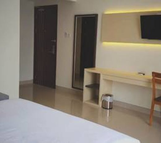 LARIZ Depari Hotel