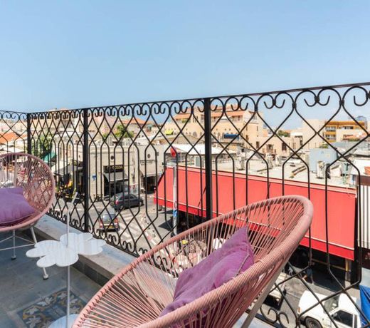 Pop Art Apartment above the Flea Market
