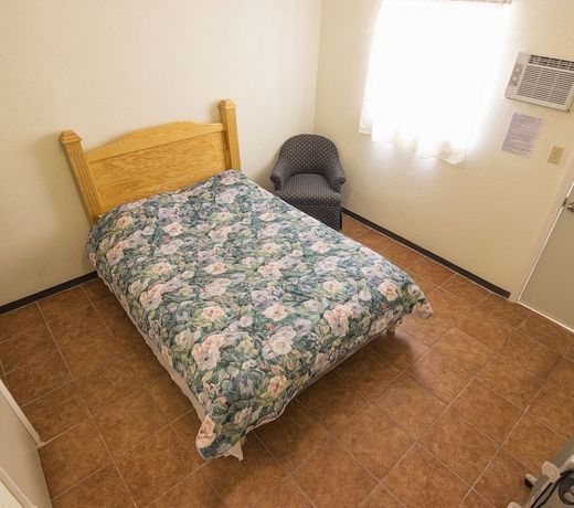 Consul Suites
