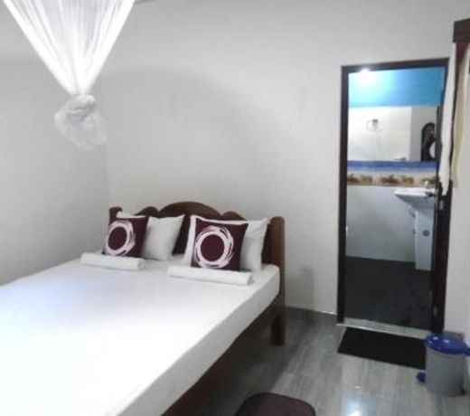 Tourist Holiday Inn
