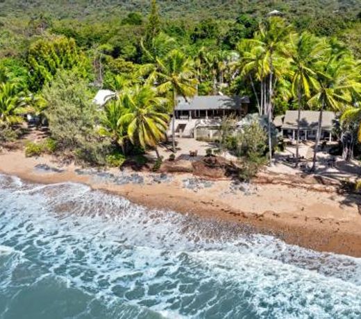 Oceans Edge Beach House At Oak Beach