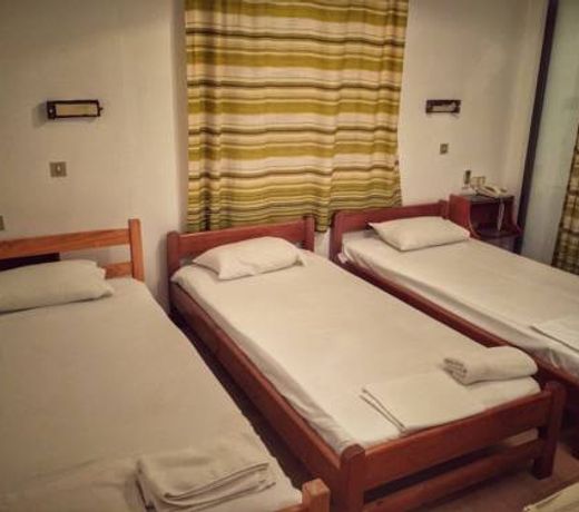 Hotel TSAPARAS