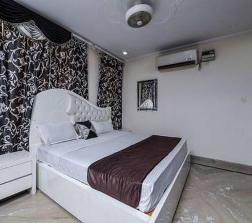 OYO 15763 Hotel The Grand