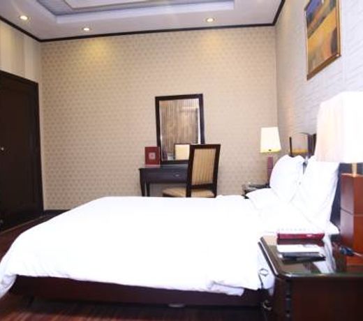 Safari Club 2 Bahria Town