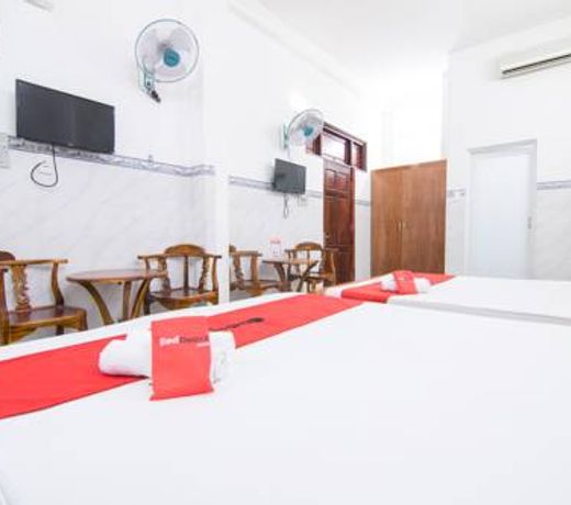 RedDoorz near Bau Cat Residence