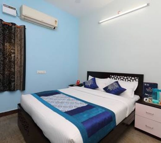 OYO 16798 Rj Residency
