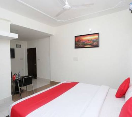 OYO 18301 Hotel A-one