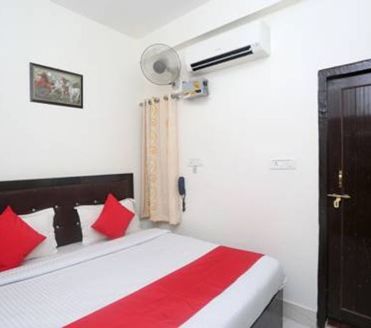 OYO 18301 Hotel A-one