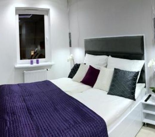 Luxury Apartment - 3 lakes