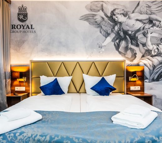 Best Western Plus Royal Suites