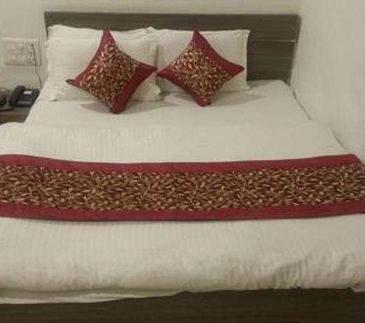 The LEEF INN 500Ms from Nakki Lake