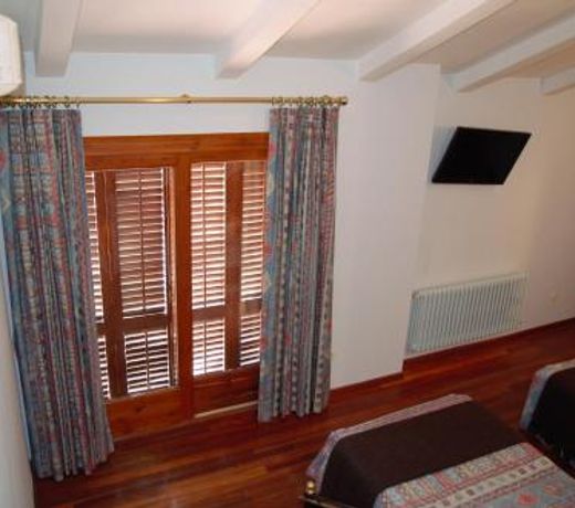 Hotel Suís