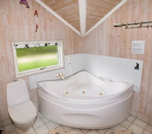 6 person holiday home in Tarm