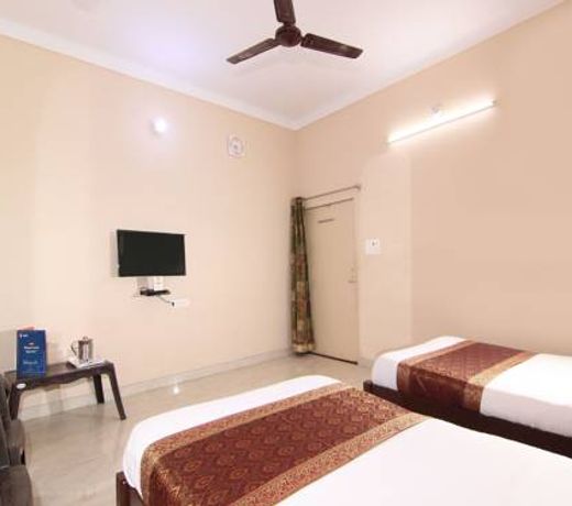 OYO 15177 Hotel HKJ Sanskriti