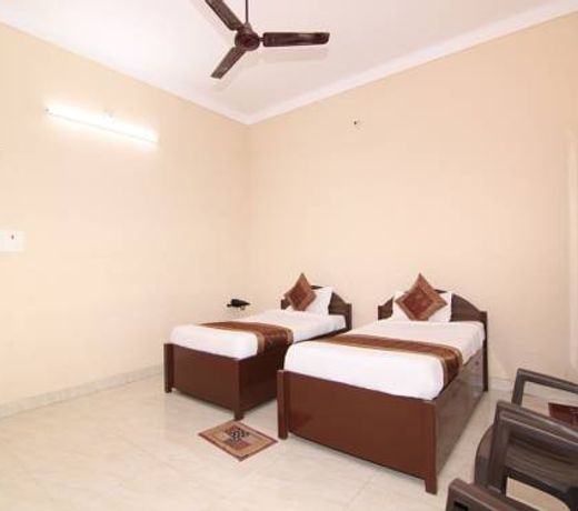 OYO 15177 Hotel HKJ Sanskriti