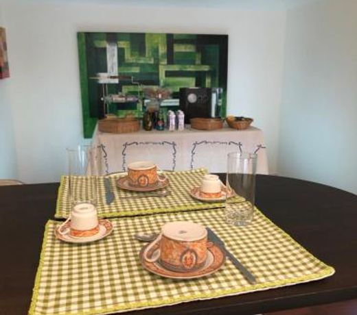 AT9 Bed & Breakfast