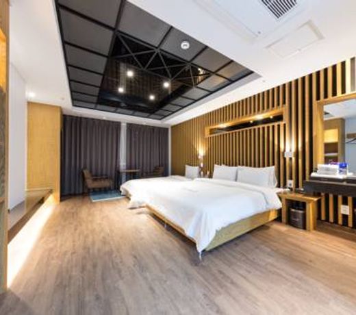 Stay Hotel