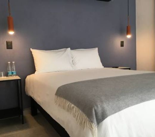Hotel Maria Isabela