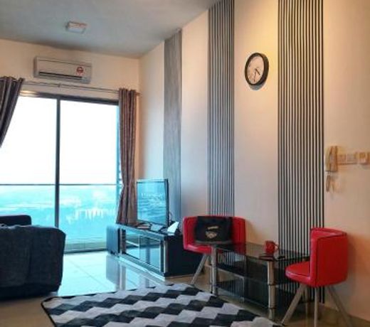 Cozy and Spacious 2 Bedroom, Family Home Cybersquare 21 Cyberjaya, Flexihome-MY