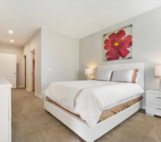 Bluebird Suites in Menlo Park