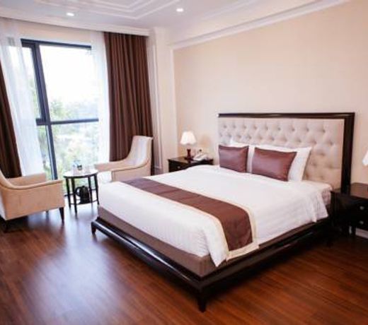 Adonis Hotel