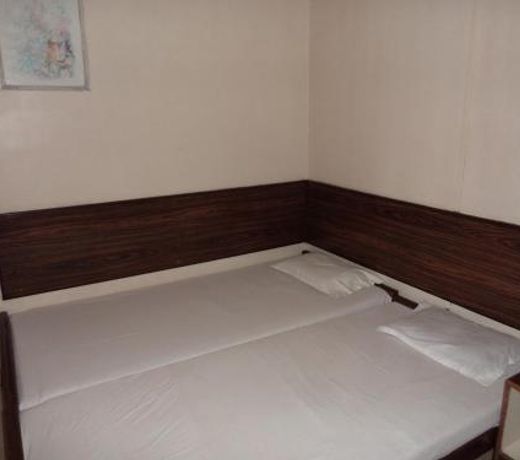 Hotel Embassy