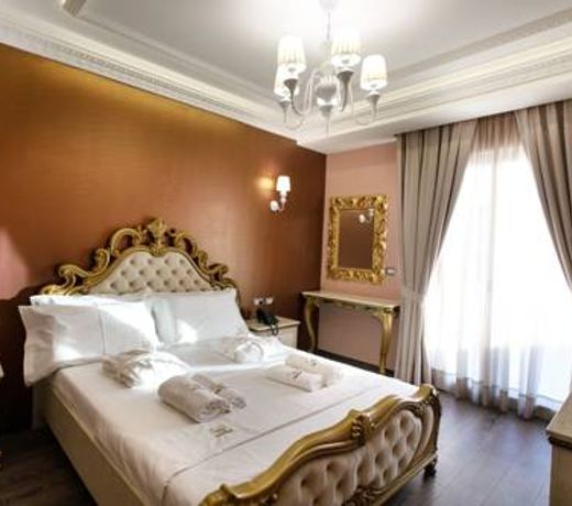 Elite Palace