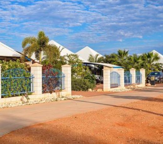 Osprey Holiday Village Unit 213 1 Bedroom