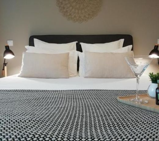 Sweet Home studio Aix en Provence, terrasse, piscine, resto,