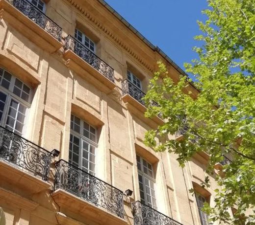 Sweet Home studio Aix en Provence, terrasse, piscine, resto,